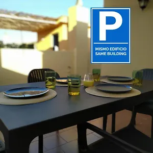 Appartement Yellow Duplex Free Parking And Terrace, Málaga